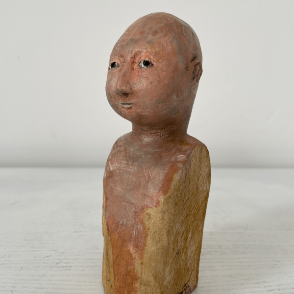 Boy, Carlos Zapata 2021.
Polychrome wood, 17cm high.